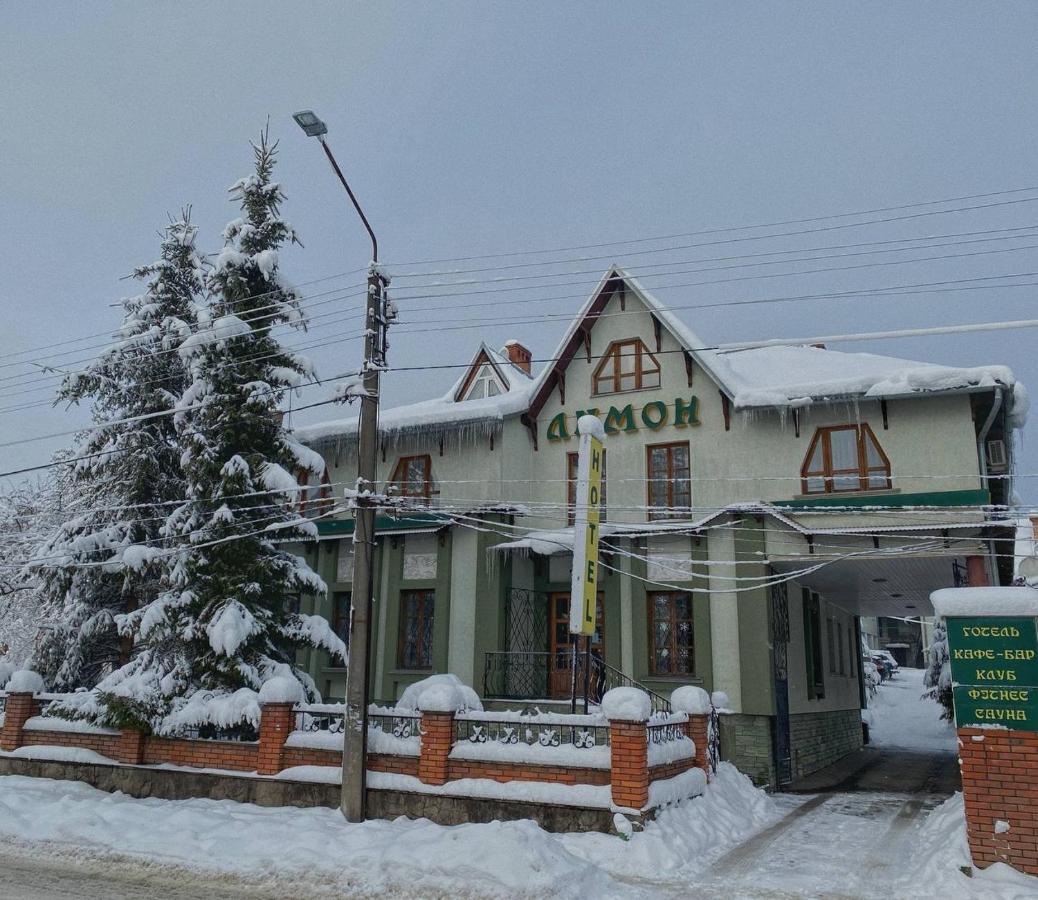Lemon Hotel Дрогобич Екстериор снимка