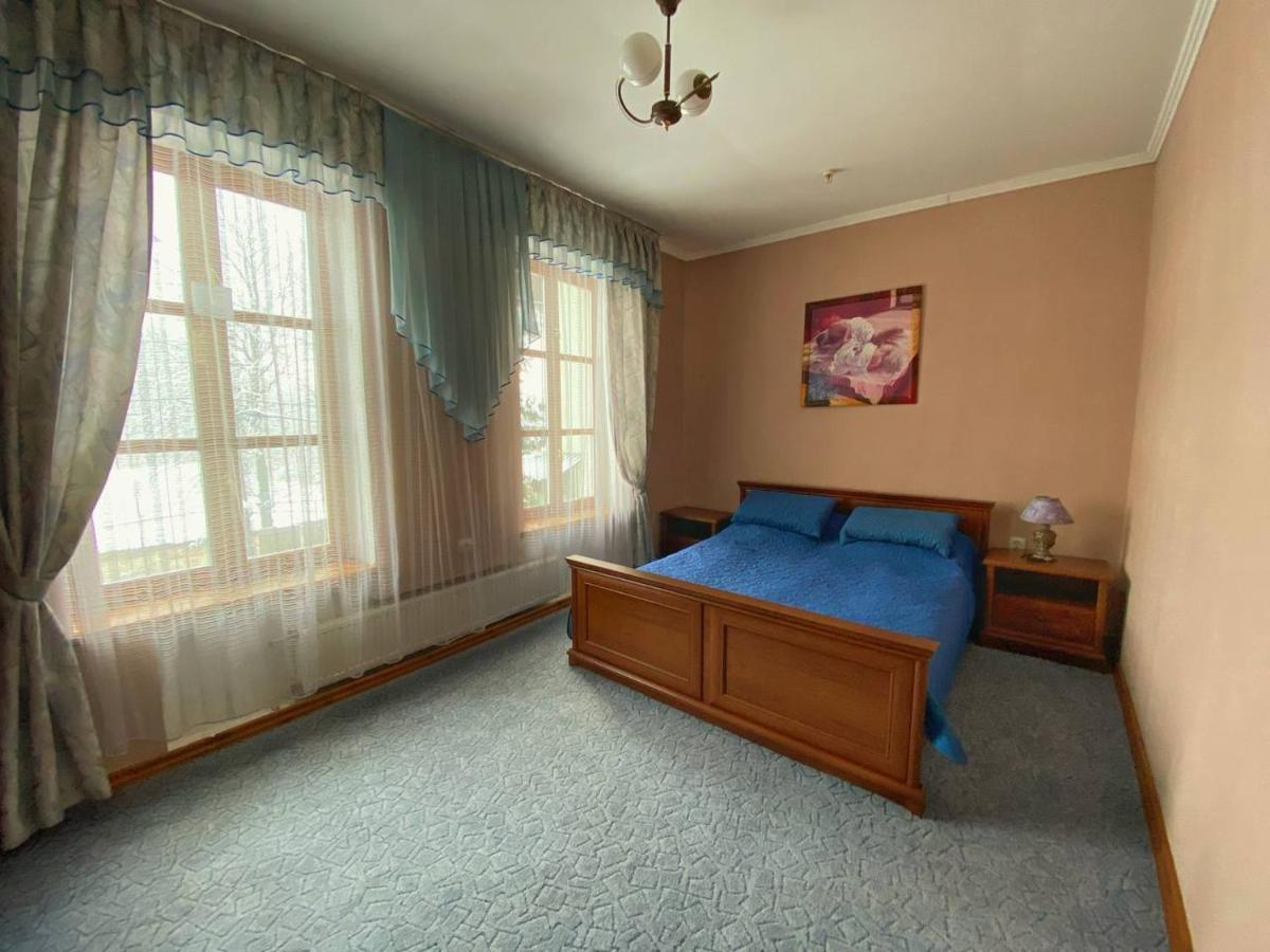 Lemon Hotel Дрогобич Екстериор снимка
