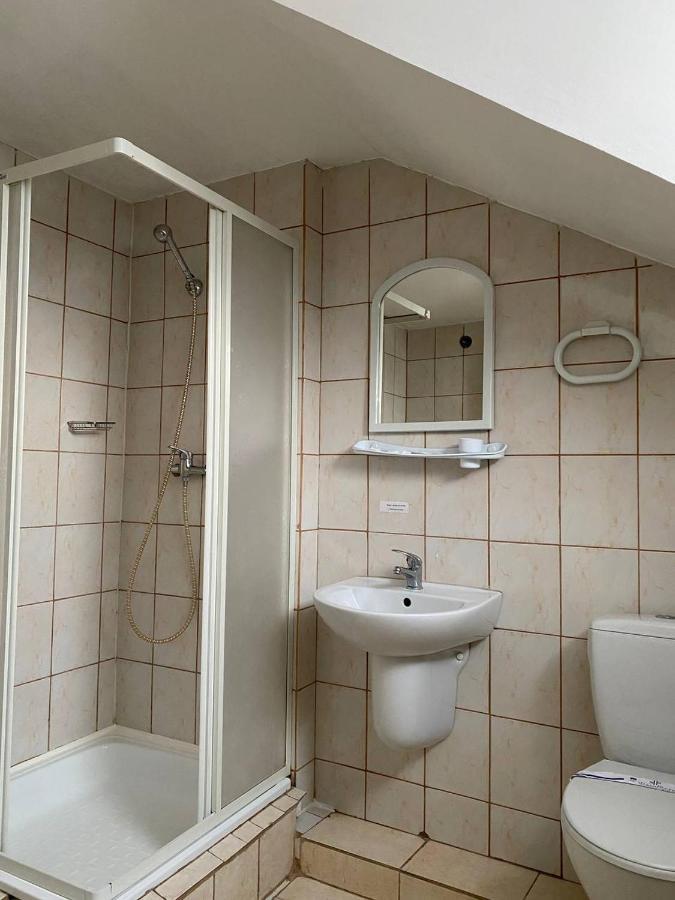 Lemon Hotel Дрогобич Екстериор снимка