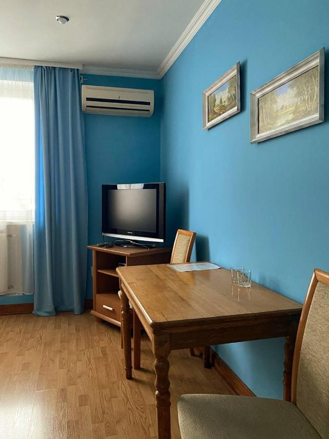 Lemon Hotel Дрогобич Екстериор снимка
