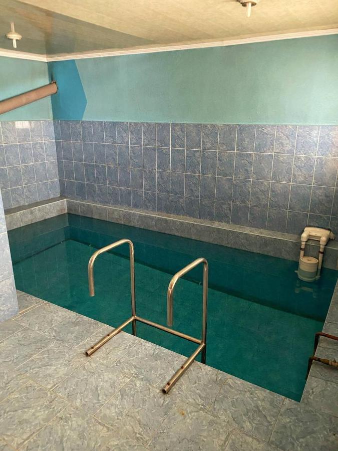 Lemon Hotel Дрогобич Екстериор снимка