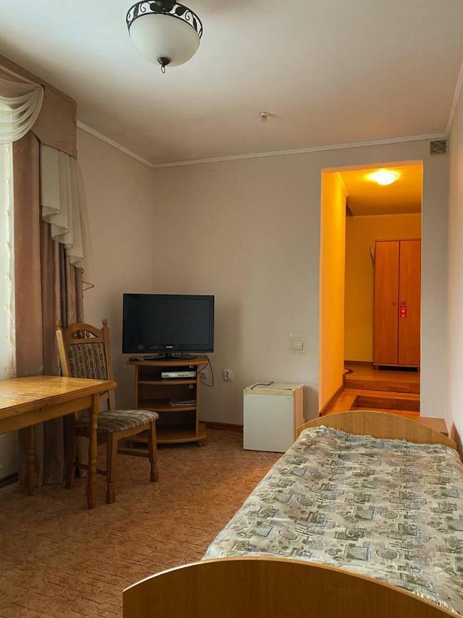 Lemon Hotel Дрогобич Екстериор снимка