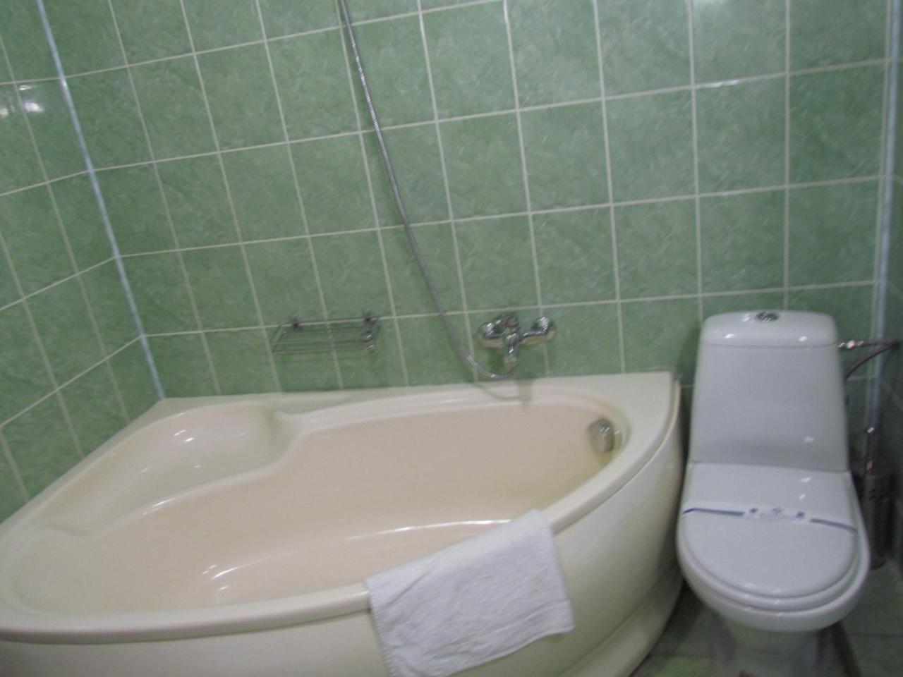 Lemon Hotel Дрогобич Екстериор снимка